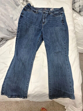 NYDJ Cool Embrace Billie Mini Boot Flare Jeans Blue Size 16